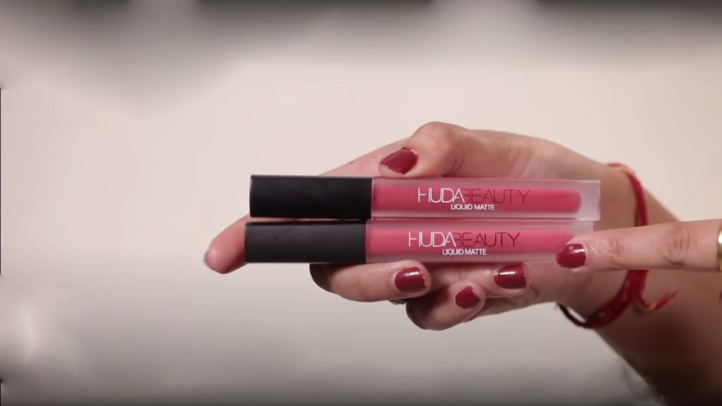 ترفند شناسایی رژ لب اصل Huda Beauty