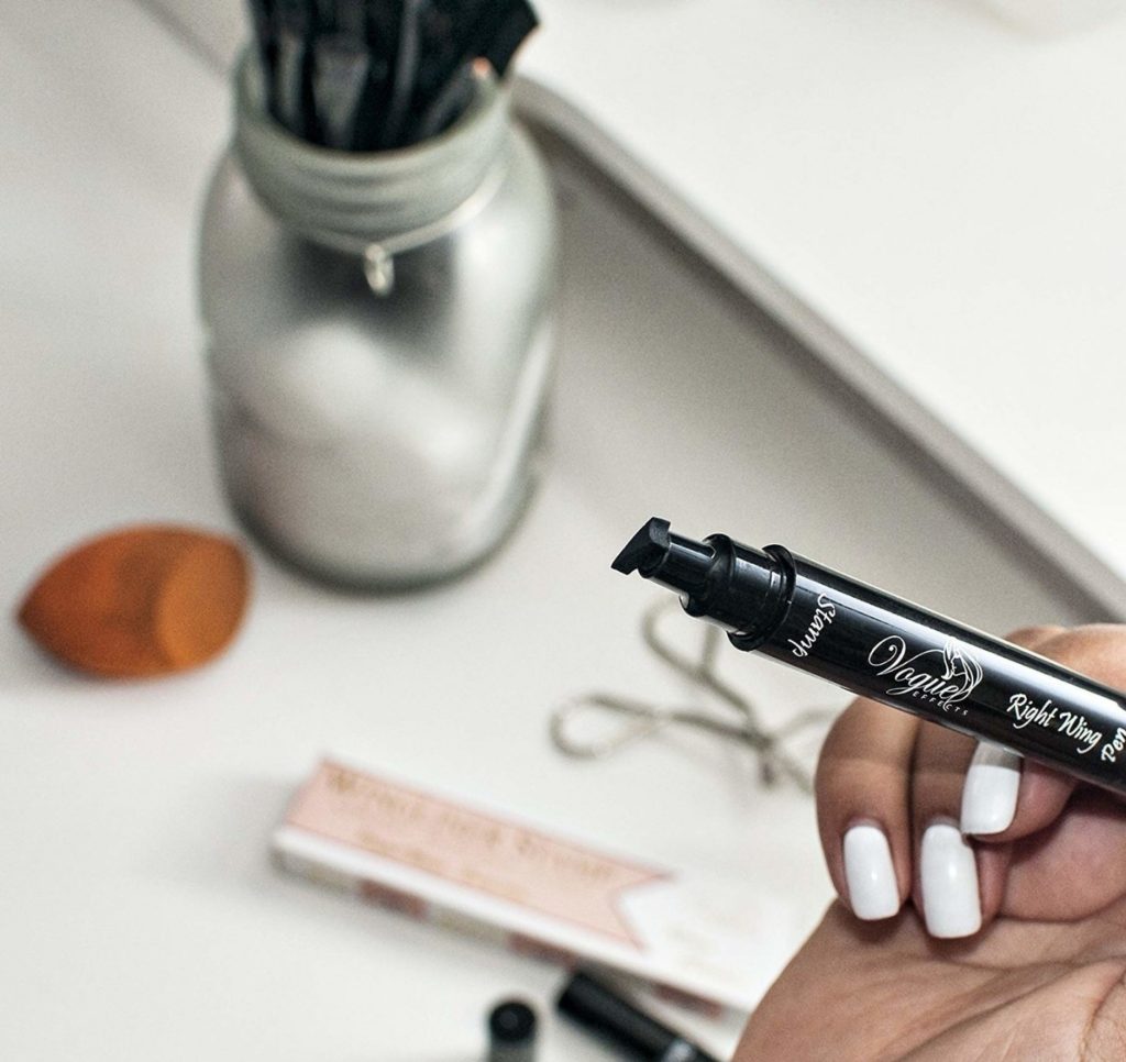 ترفندهای کشیدن خط چشم دنباله دار