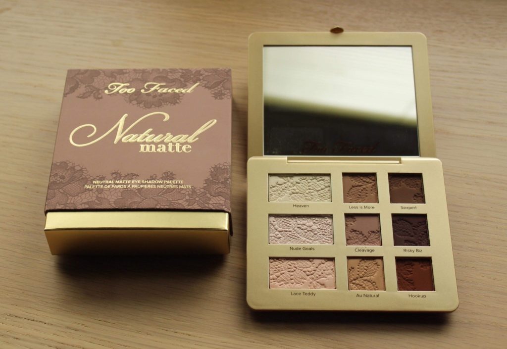 آموزش کشیدن خط چشم مناسب دانشگاه