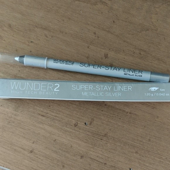 برندهای خط چشم طوسی