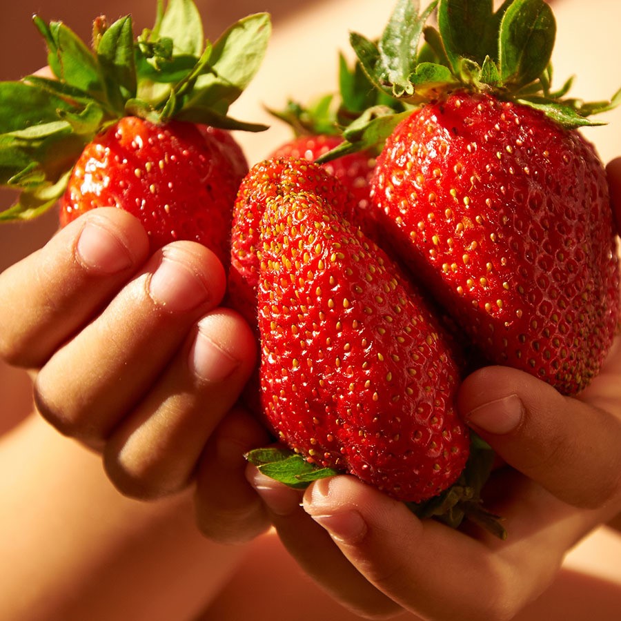 لایه برداری پوست با کیوی