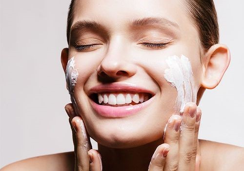 درمان خانگی جوش با خمیر دندان و جوش شیرین