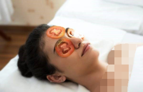 اسکراب خانگی شکر و گوجه