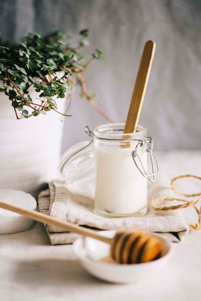 درمان خانگی لک با شیر