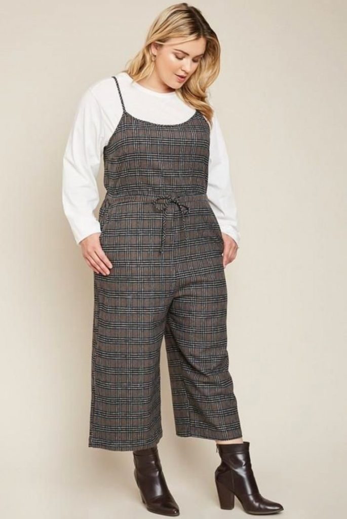 جامپ‌سوت با پترن چارخونه