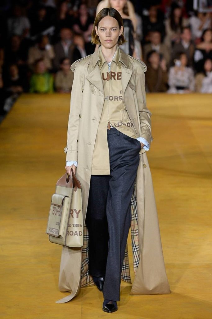 مدل جدید مانتو بهاری 2020 از برند Burberry