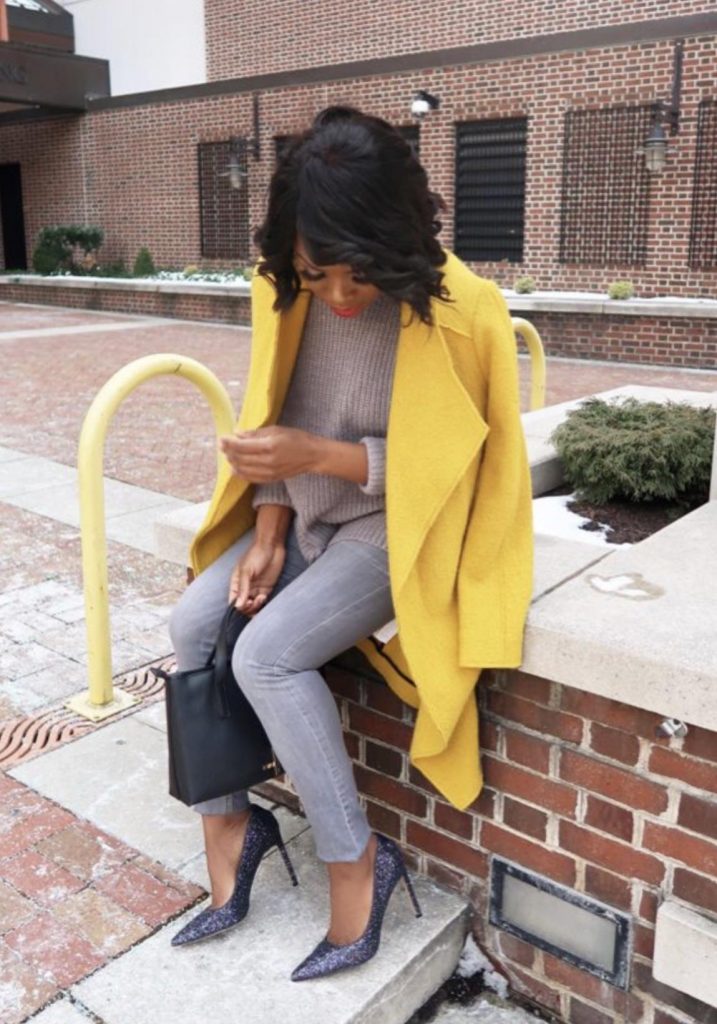 ست پلیور طوسی با مانتوی زرد