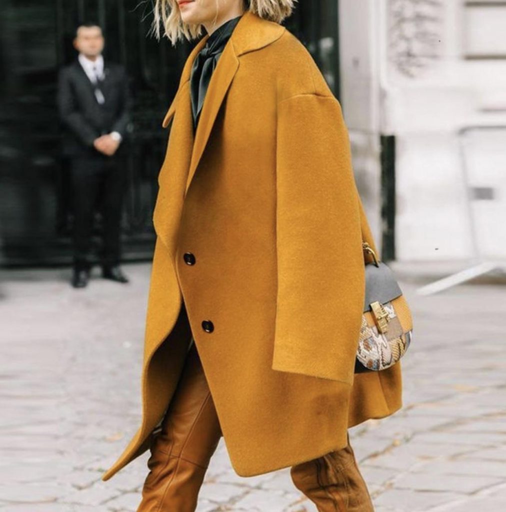 ست کیف پلنگی با مانتوی زرد