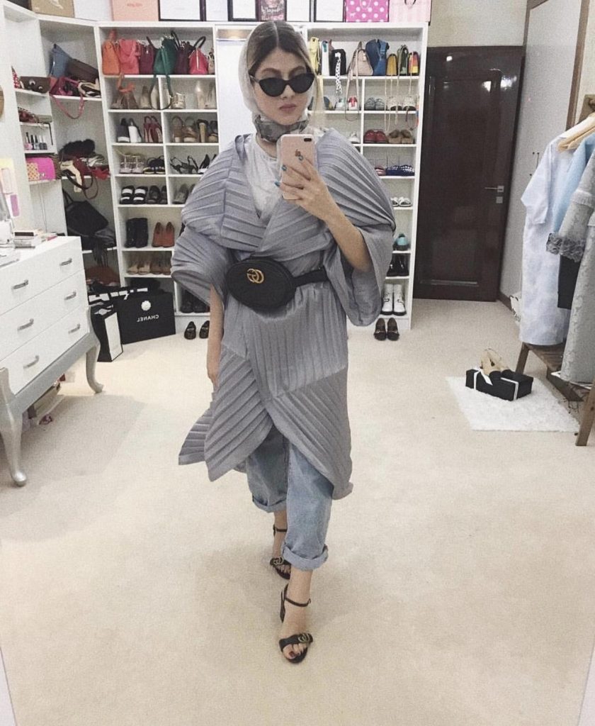 ست رنگ خاکستری (مانتو، شال، کفش و شلوار)